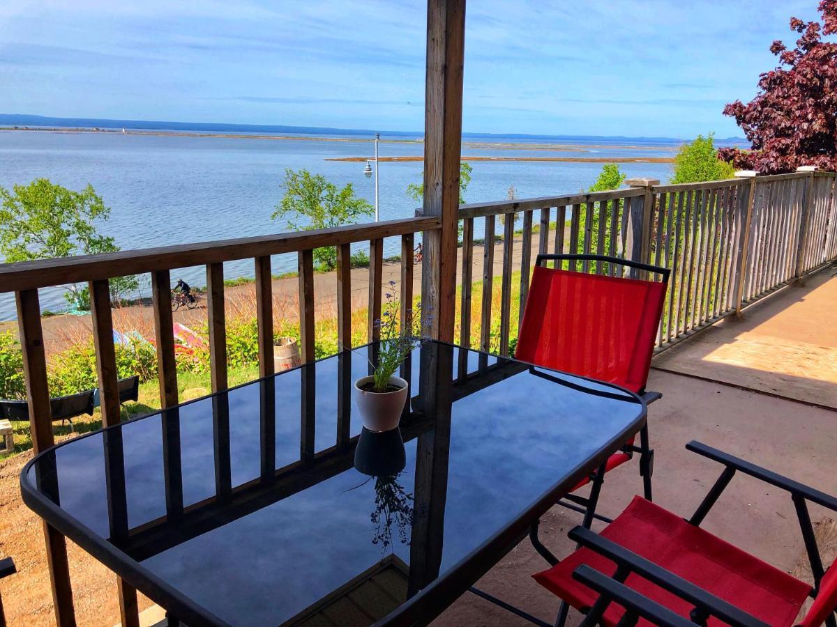 Aux 4 Vents - Auberg'Inn Carleton-sur-Mer Esterno foto