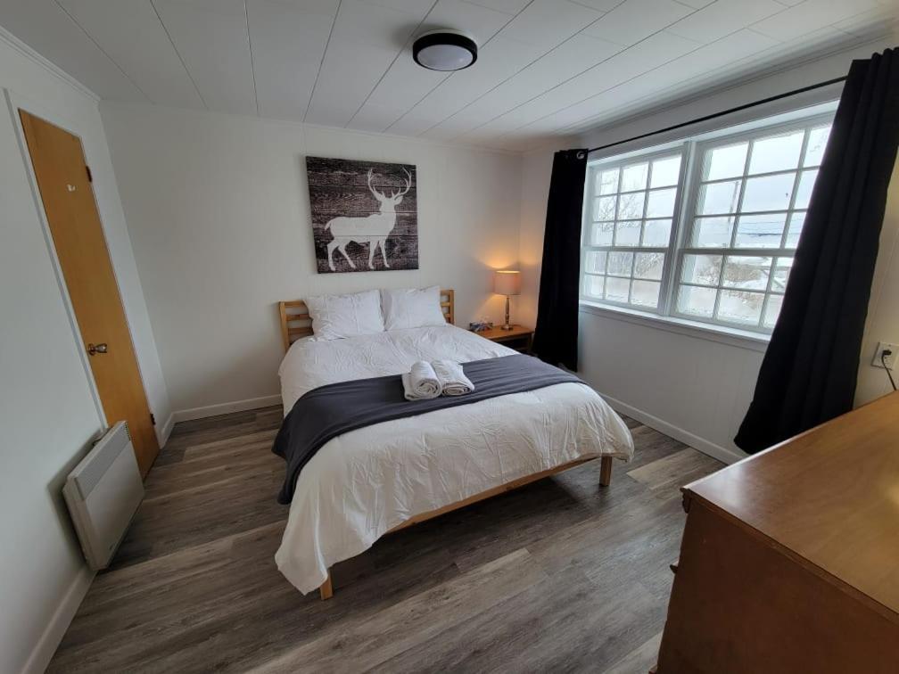 Aux 4 Vents - Auberg'Inn Carleton-sur-Mer Esterno foto