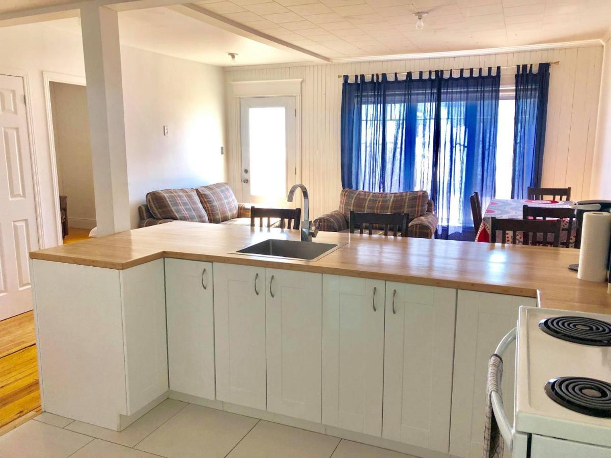 Aux 4 Vents - Auberg'Inn Carleton-sur-Mer Esterno foto